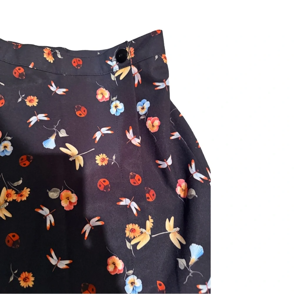 Accomplice Vintage Floral Navy‎ Wrap Skirt-size small